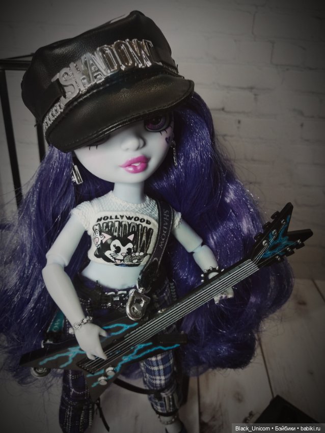 Ума Ван Хуз — Куклы Rainbow High (Рейнбоу Хай
