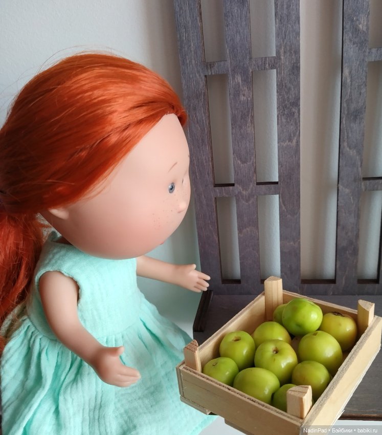Мотя и яблоки — Куклы Nines d'Onil (Нинес): Миа (Mia) (фото 2)