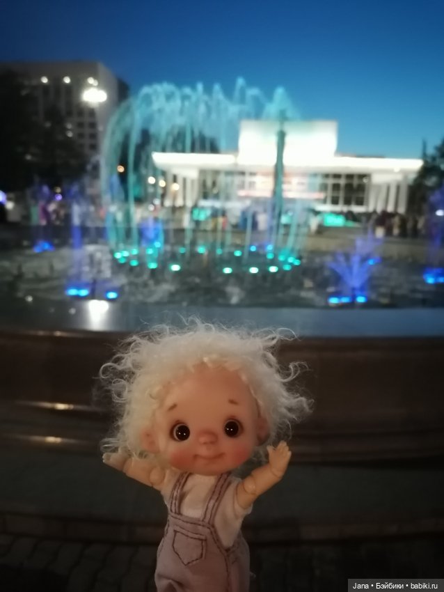 Девочка и тигры — Авторские игрушки из разных материалов: синельная проволока (фото 3)