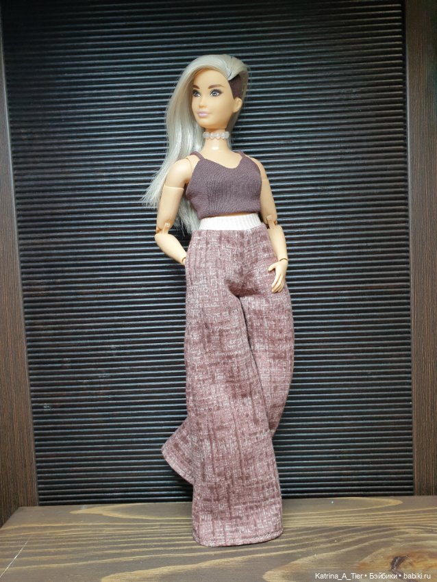 Комплект. Один фасон, разные тела (фото 2)