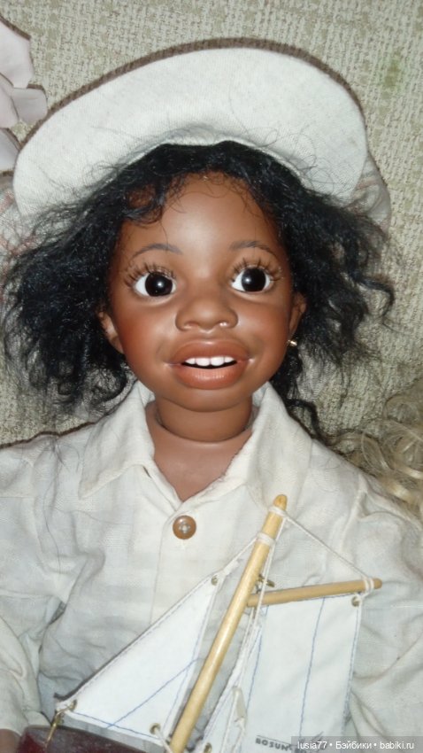 Мальчик с корабликом Emmit Donna Rubert