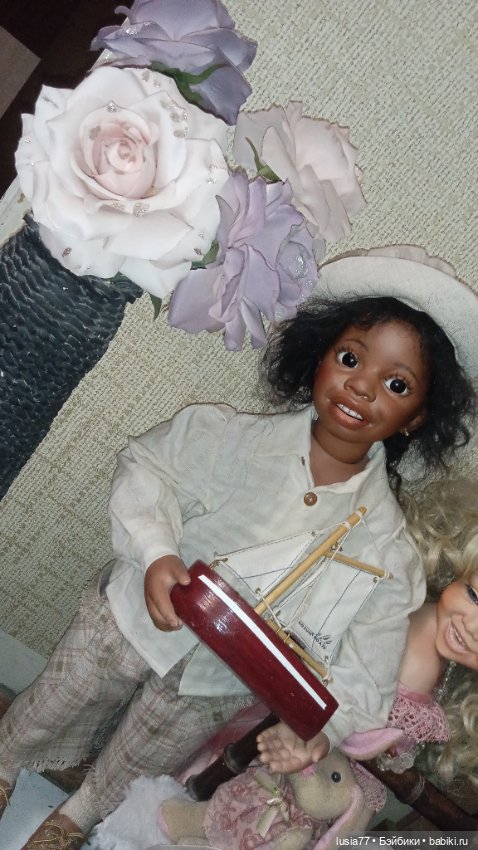 Мальчик с корабликом Emmit Donna Rubert