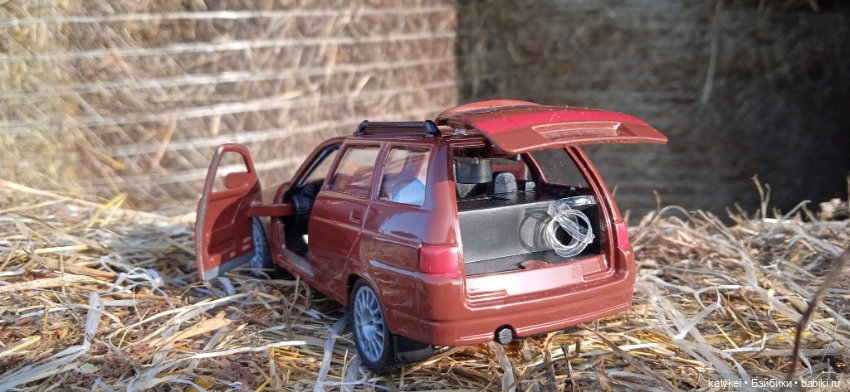 Приключения бордовой машинки (фото 7)