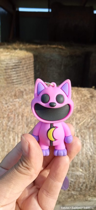 Приключения бордовой машинки