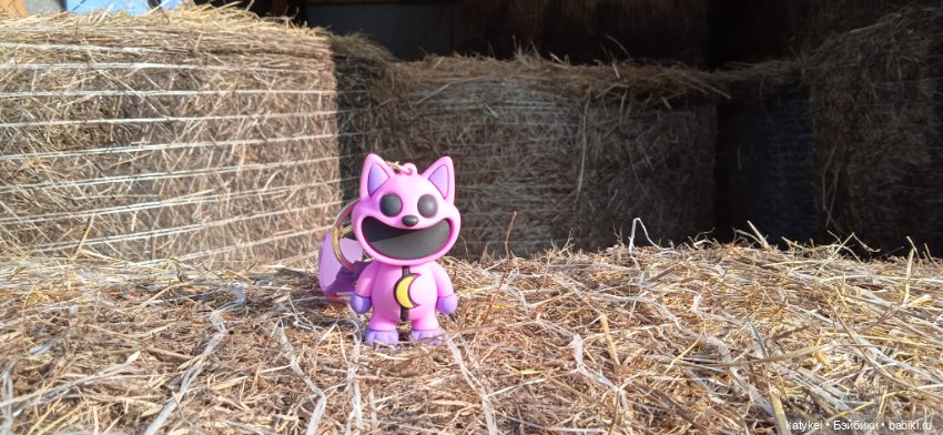 Приключения бордовой машинки