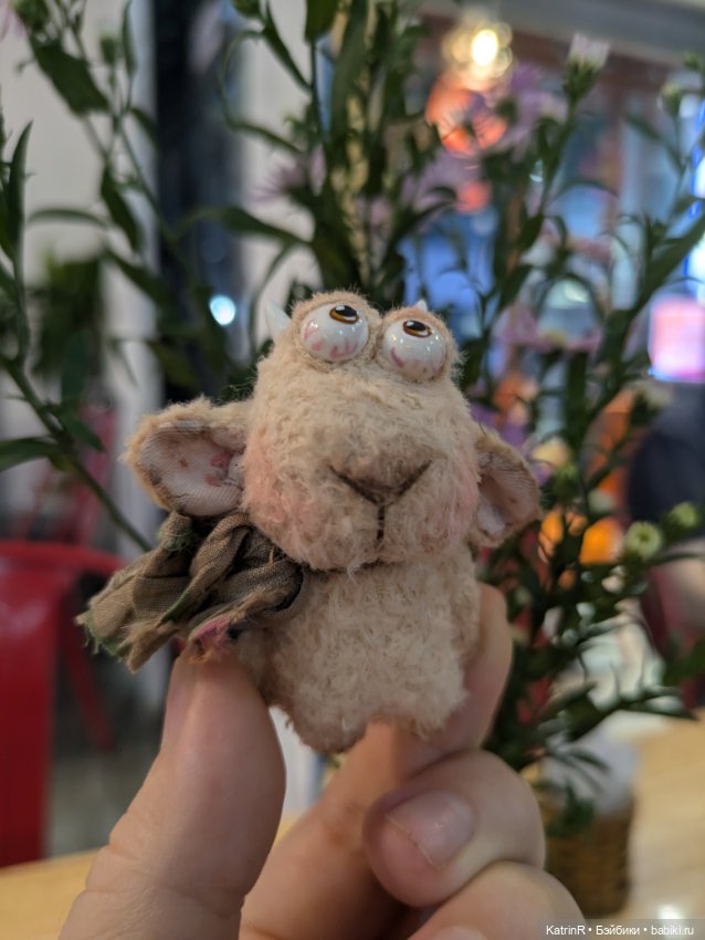 Бараш путешественник. Брошь (фото 3)