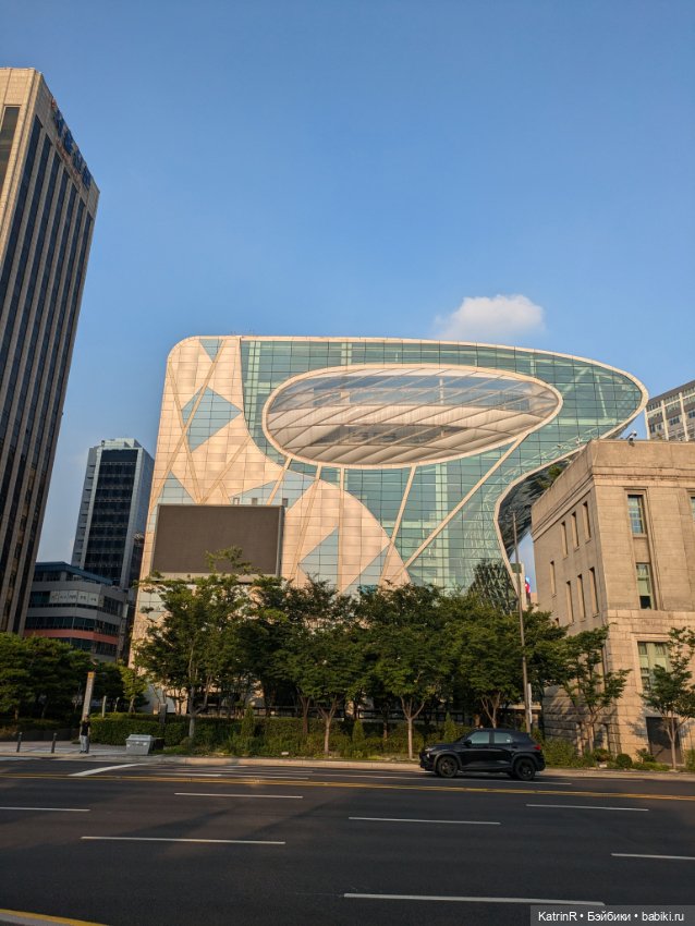 Бараш путешественник. Брошь