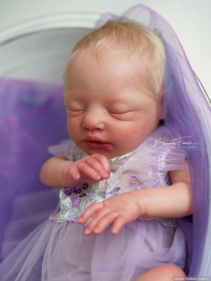 Elsie скульптора Cassie Ann Brace, автор прототипа Bianca Franke