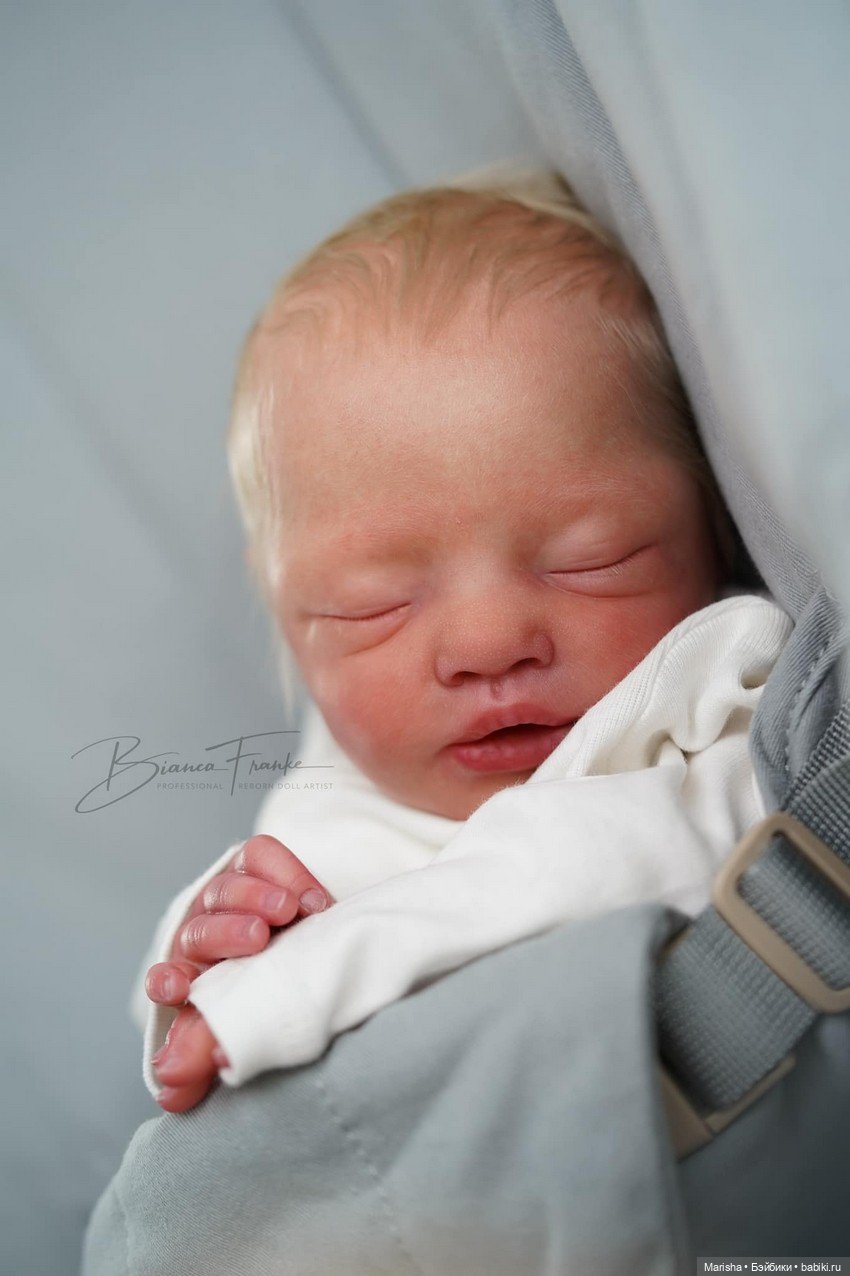 Elsie скульптора Cassie Ann Brace, автор прототипа Bianca Franke