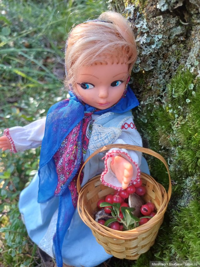 Как Аня, Яна и Ульяна в лес ходили