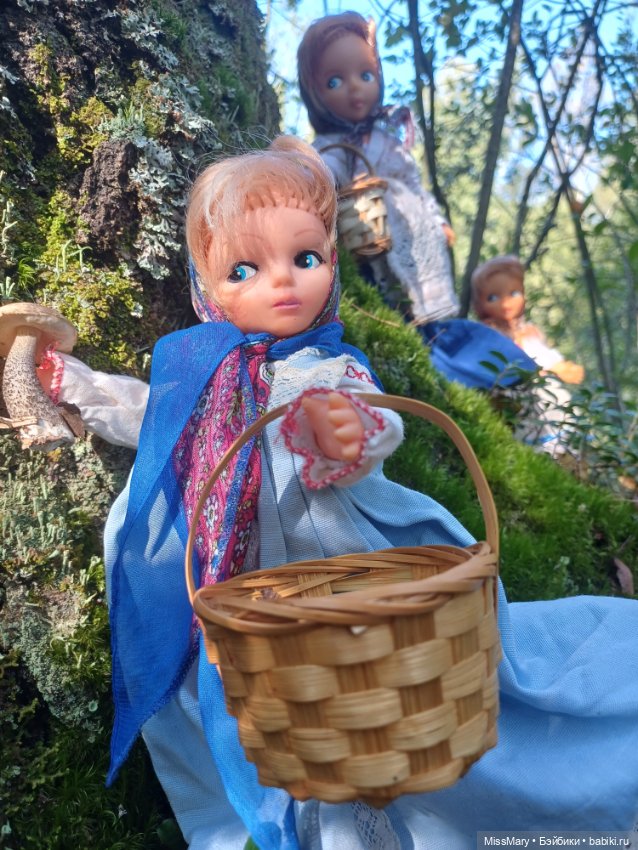 Как Аня, Яна и Ульяна в лес ходили