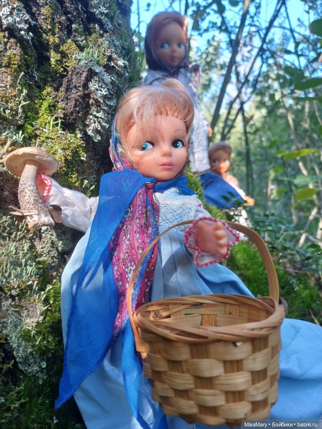 Как Аня, Яна и Ульяна в лес ходили