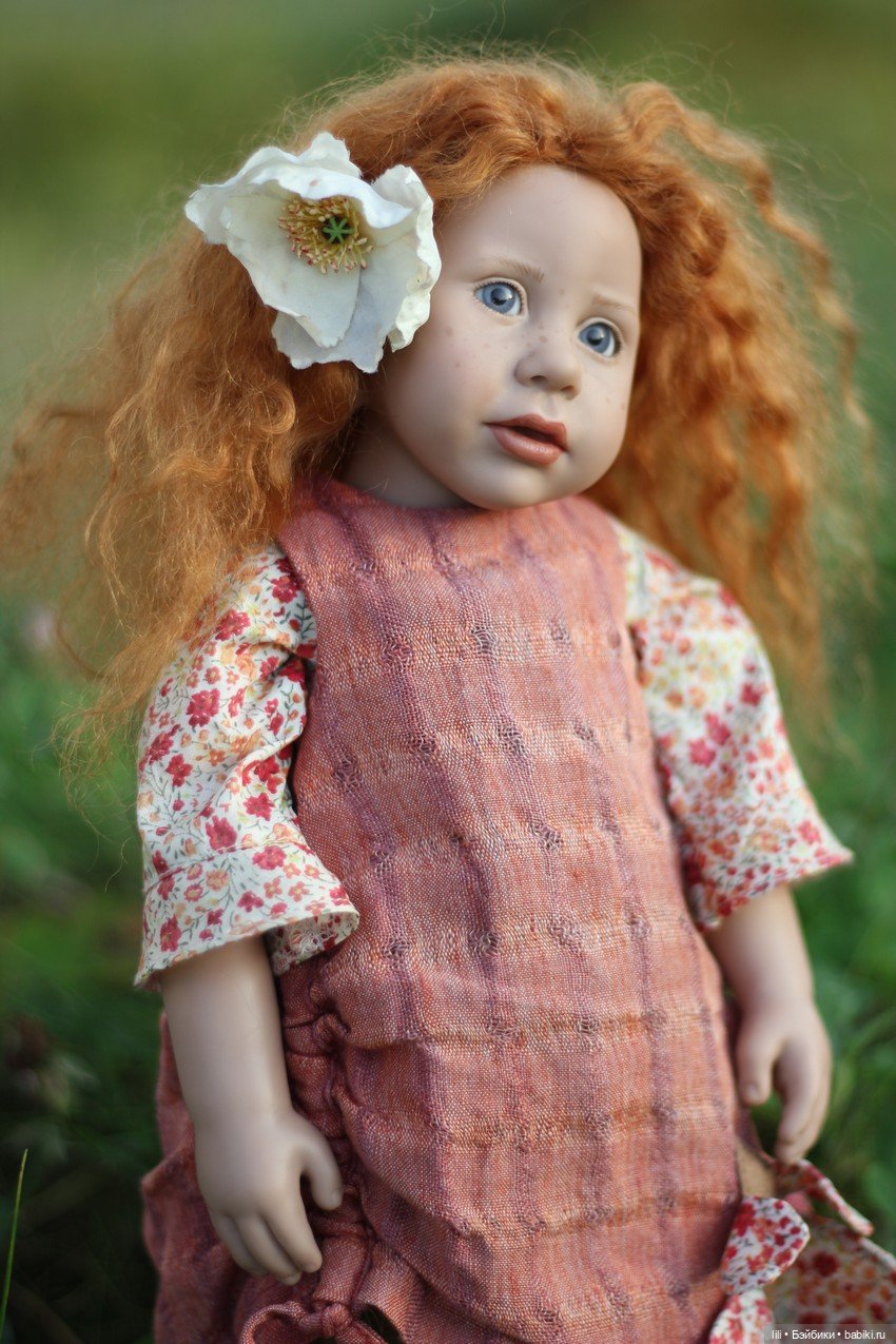 Крошка Нел от Zwergnase на природе