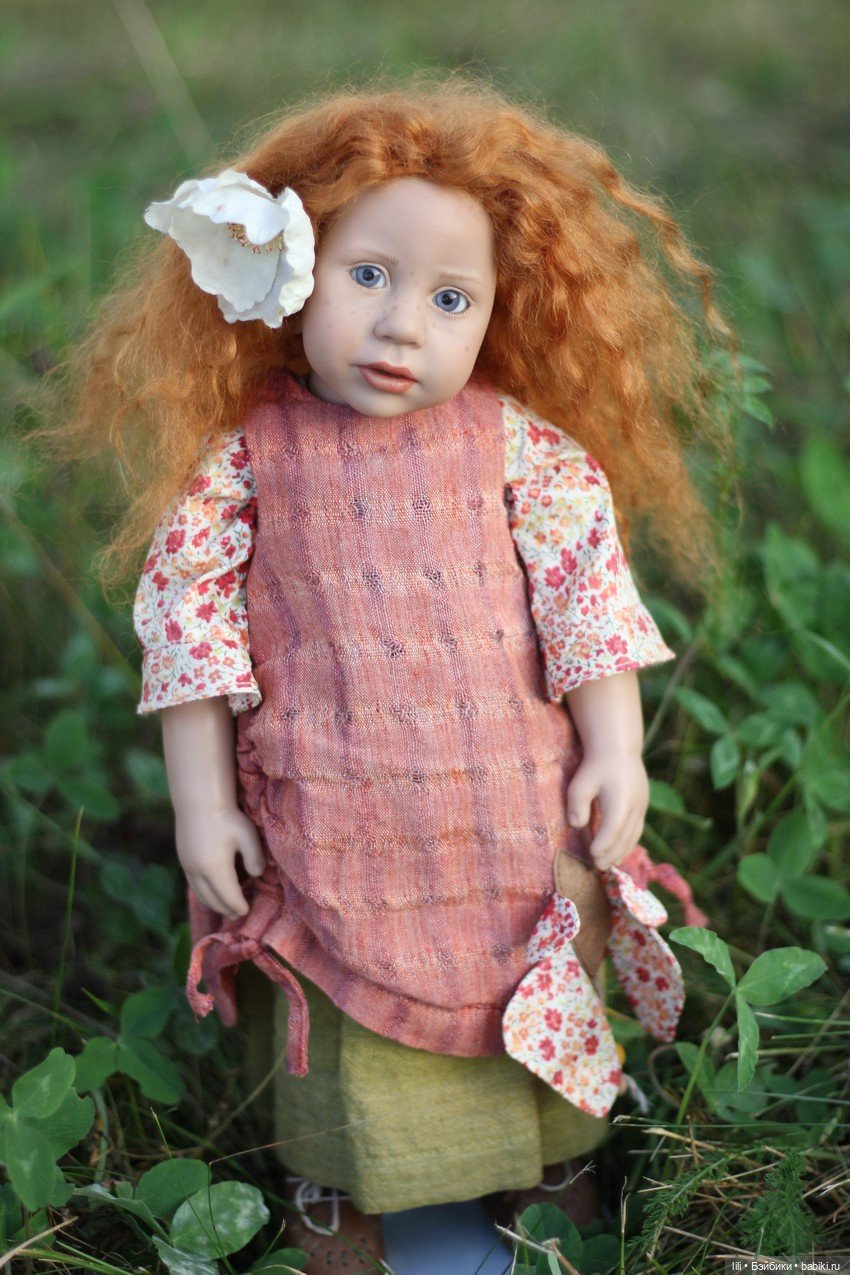 Крошка Нел от Zwergnase на природе