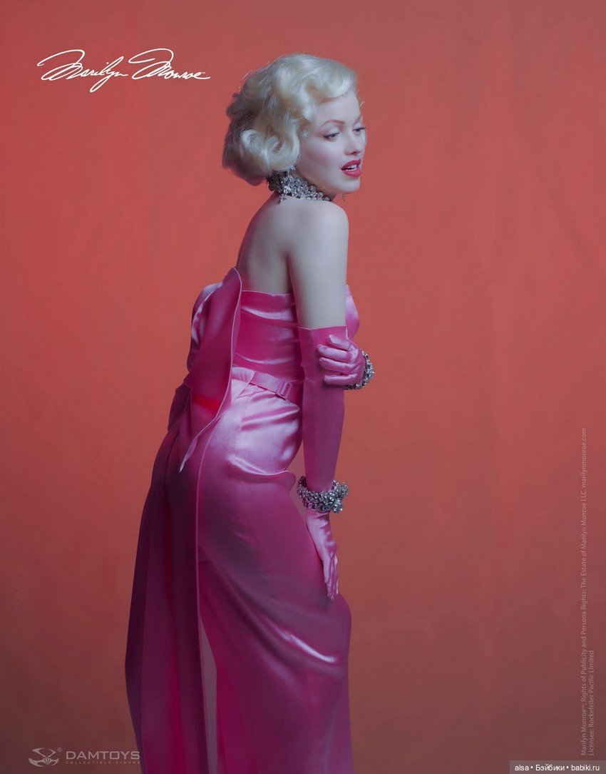 Damtoys рада - статуя Мэрилин Монро