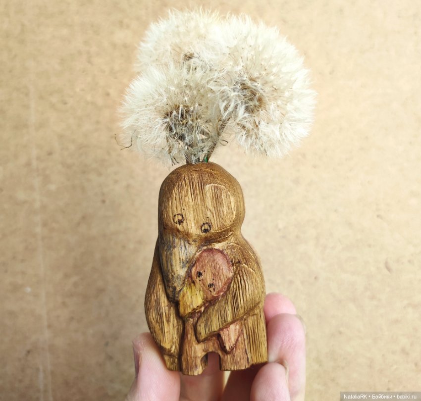 Под крылышком. История одной вазочки