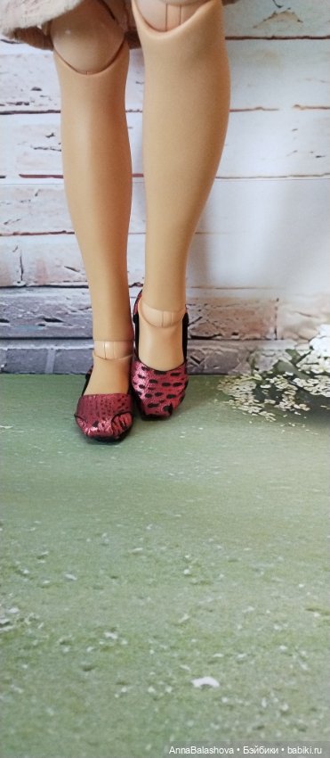 Обуваемся — Разные шарнирные куклы (не БЖД): редкие (фото 7)