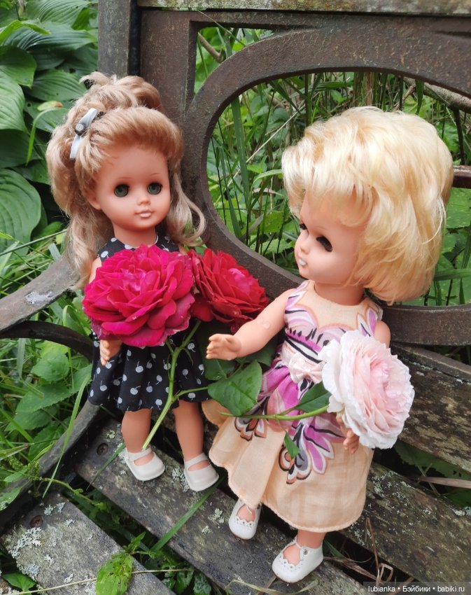 Белла (листая летние фото)