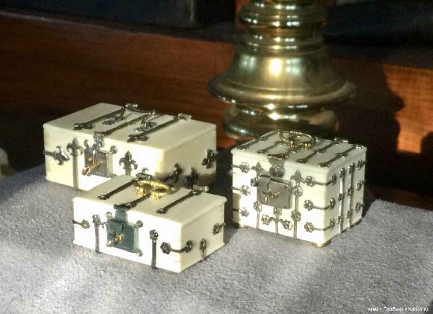 Миниатюрные сундуки из кости от мастера Робертсон (фото 4)