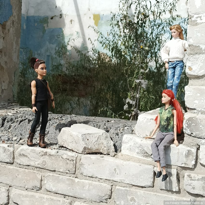 Нашла классную заброшку, пригласи друзей **)))