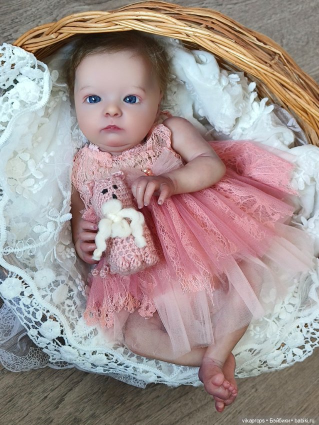 А это моя Никуша (девочка tink). Да да и на таких куклят я тоже шью 😍