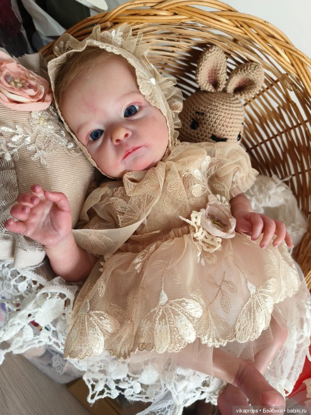 А это моя Никуша (девочка tink). Да да и на таких куклят я тоже шью 😍