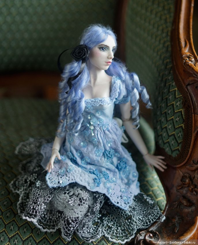 Днём, во втором часу, заблудилась принцесса в лесу