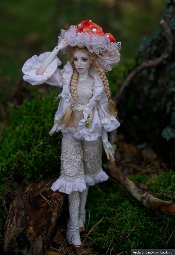 Днём, во втором часу, заблудилась принцесса в лесу