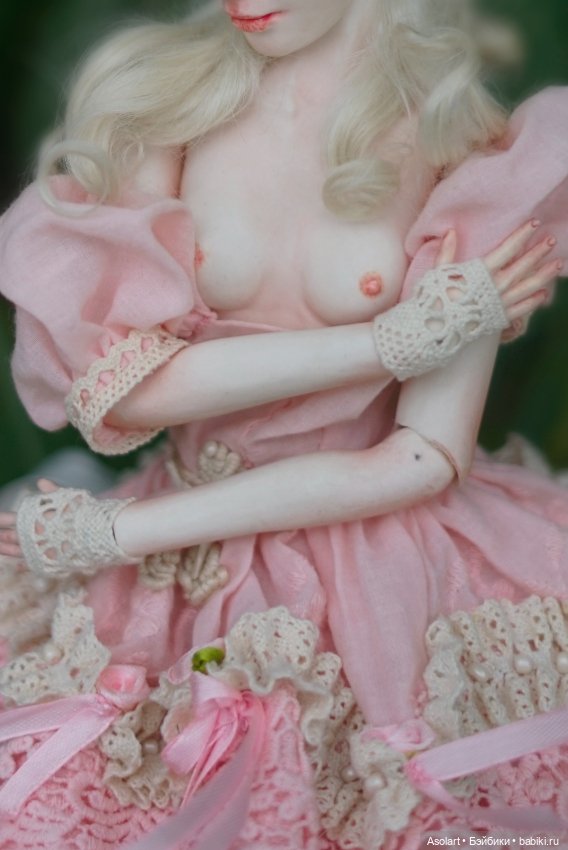 Днём, во втором часу, заблудилась принцесса в лесу