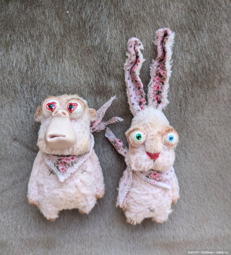 Любвеобильный парень. Брошь