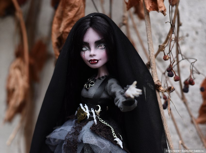 Древняя вампирша — ООАК Monster High и Ever After High: репейнт (фото 5)