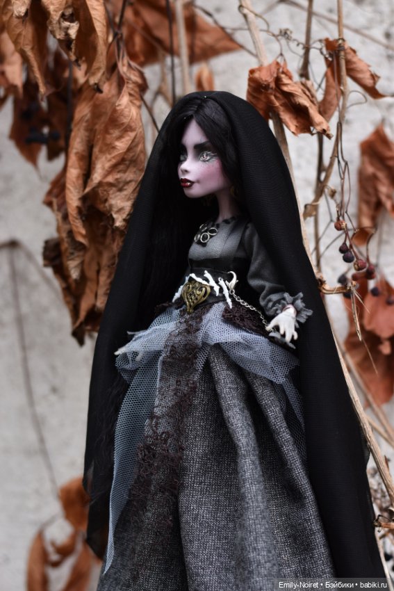 Древняя вампирша — ООАК Monster High и Ever After High: репейнт (фото 4)