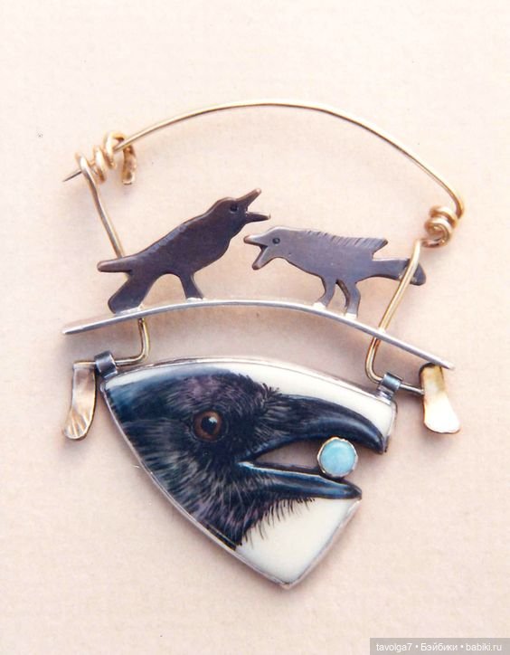 Ведьмачьи украшения в пятницу 13-е (фото 7)