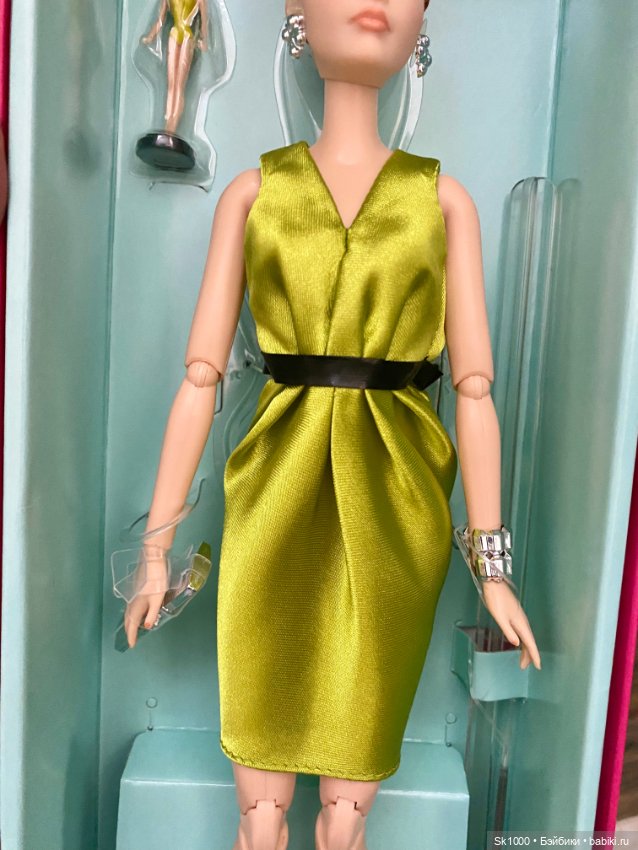 Convention couture Barbie doll