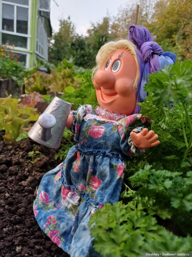 Весёлые картинки. Тётя Фаина, хозяюшка-огородница