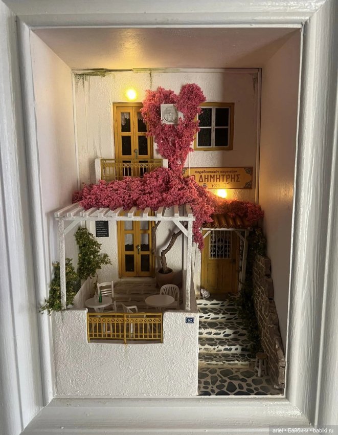 Миниатюрная греческая кофейня от автора Джеймса Келли (фото 4)