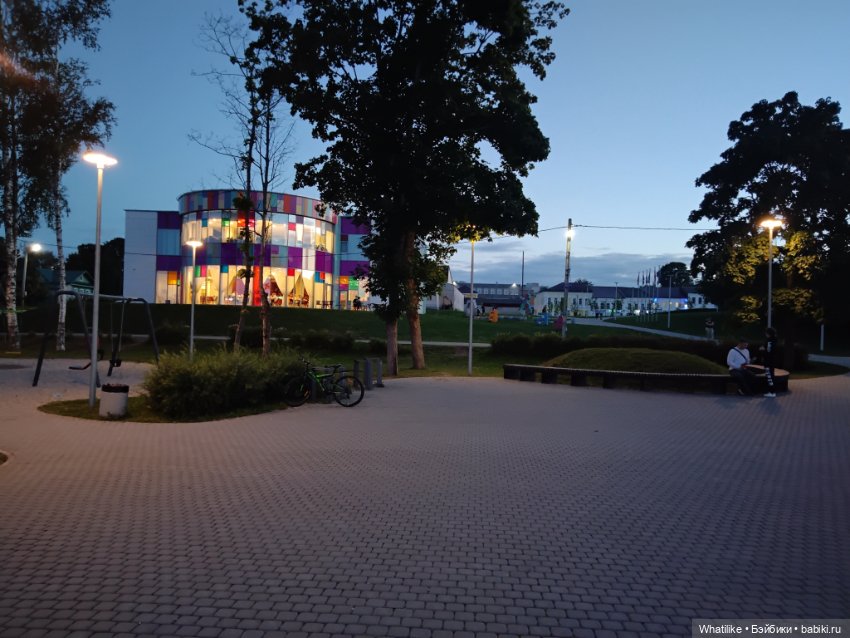 "Озеро Валдай, лес - Государь"... как-то так