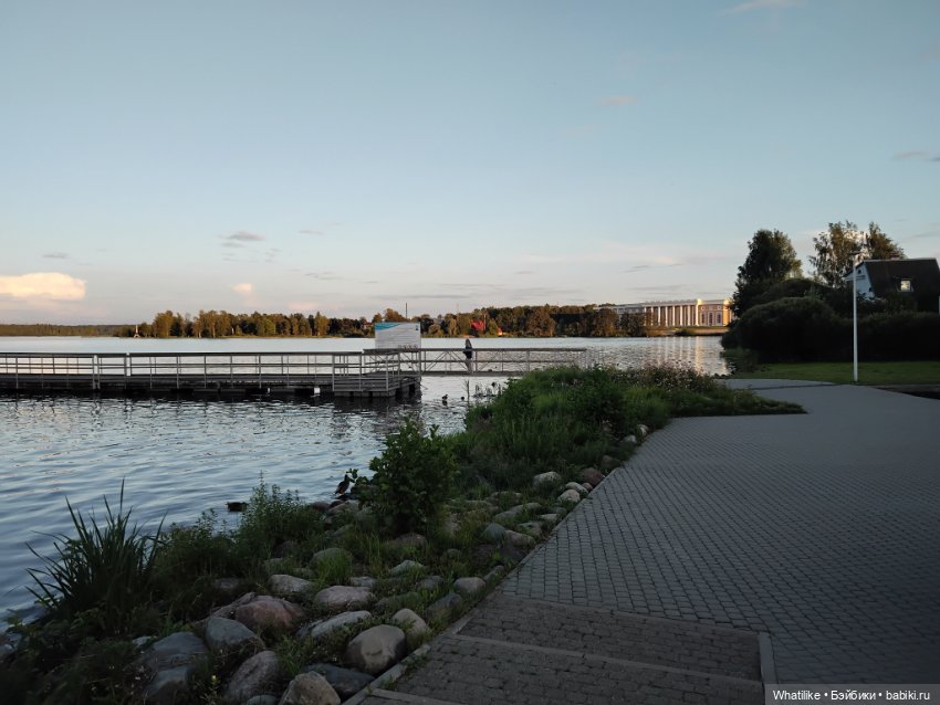 "Озеро Валдай, лес - Государь"... как-то так