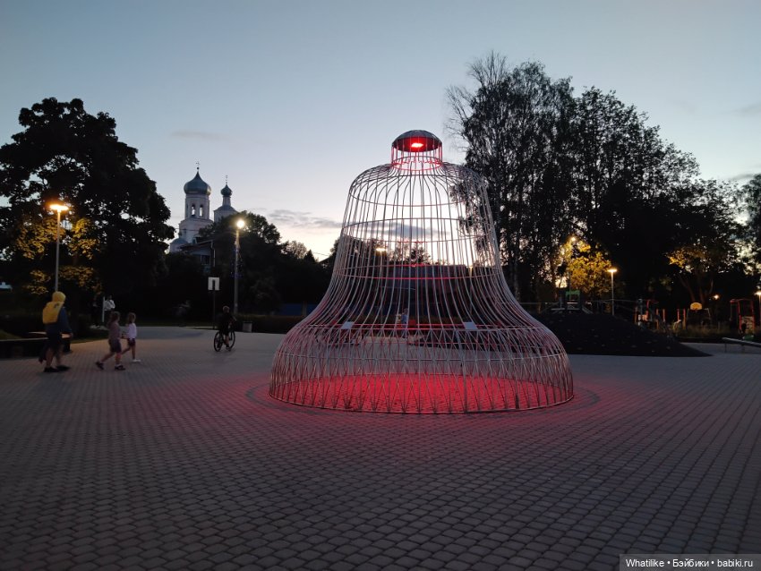 "Озеро Валдай, лес - Государь"... как-то так