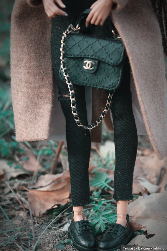 Оболденная Яра Шахиди — Куклы Barbie (Барби): Looks (фото 5)