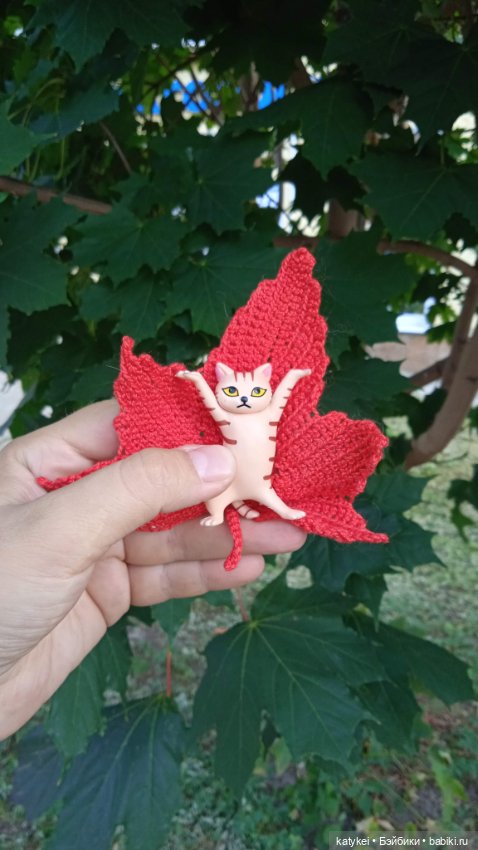 День рыжего кота и кленового листа