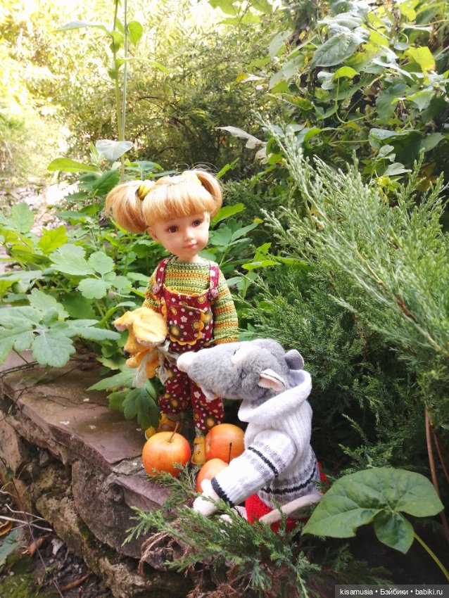 Марита в парке — Куклы Reina del Norte (Рейна дель Норте): Северянки (фото 2)