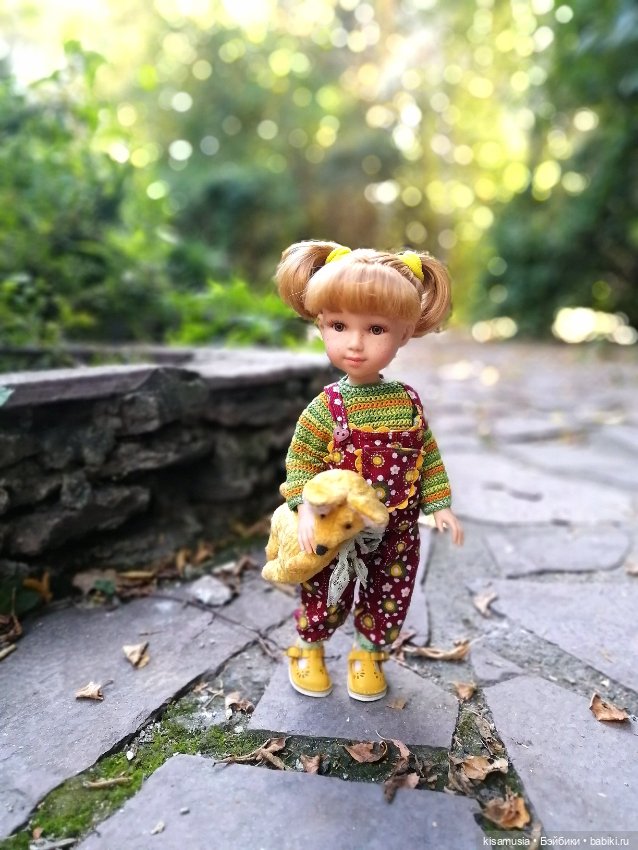 Марита в парке — Куклы Reina del Norte (Рейна дель Норте): Северянки