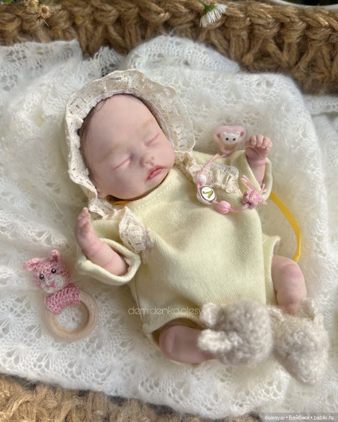 Миниатюрная авторская кукла младенец Ликуся (фото 4)