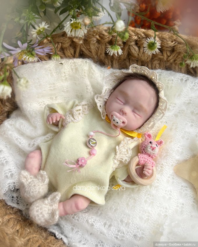 Миниатюрная авторская кукла младенец Ликуся