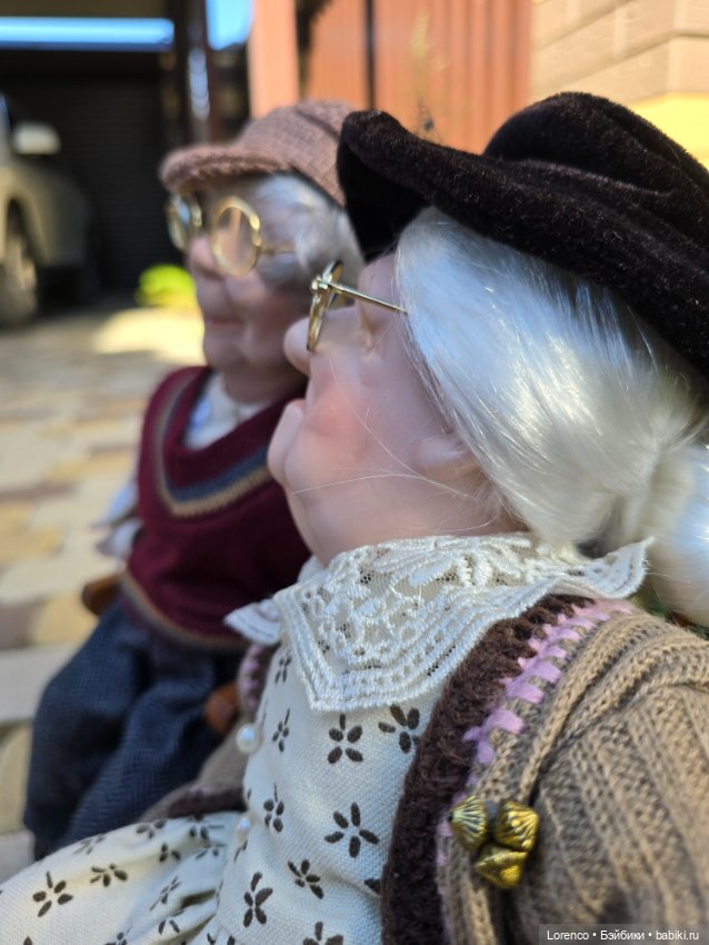 Бабушка рядышком с дедушкой (фото 4)