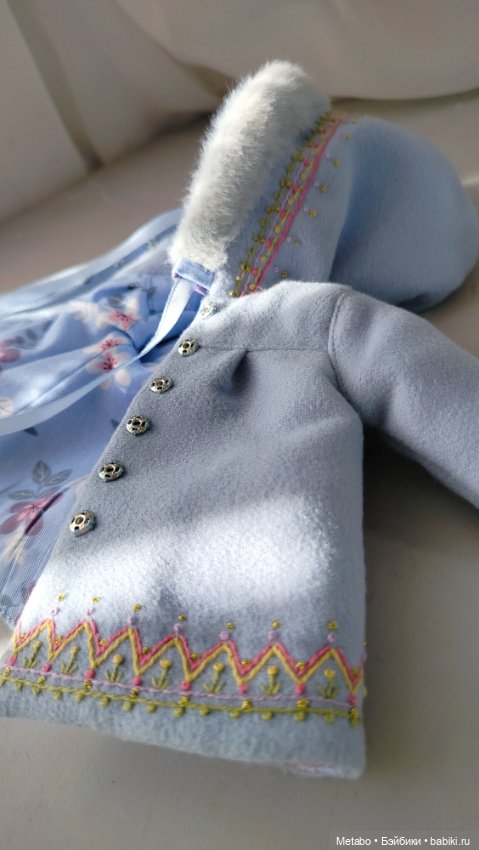 Пальто с капюшоном для волшебной зимы