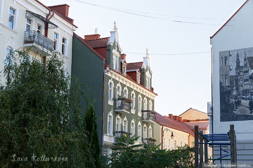 Наташа выходит из шкафчика.) Город Черняховск (фото 9)