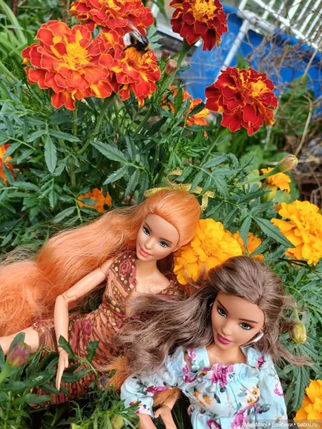 Фотомарафон "Неделя одинаковых (?) кукол". День 2. Айрис и Стефания