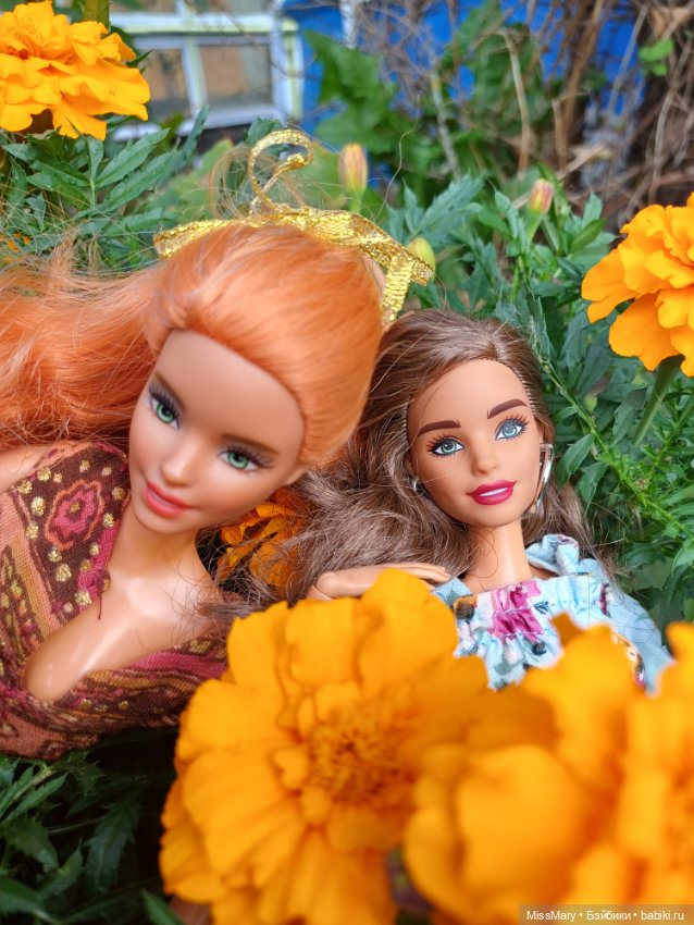 Фотомарафон "Неделя одинаковых (?) кукол". День 2. Айрис и Стефания